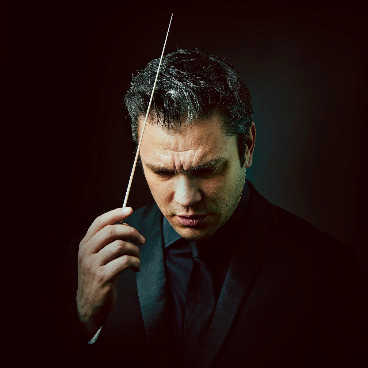 Enrico_Calesso©Mainfranken Theater_Nik Schölzel1200