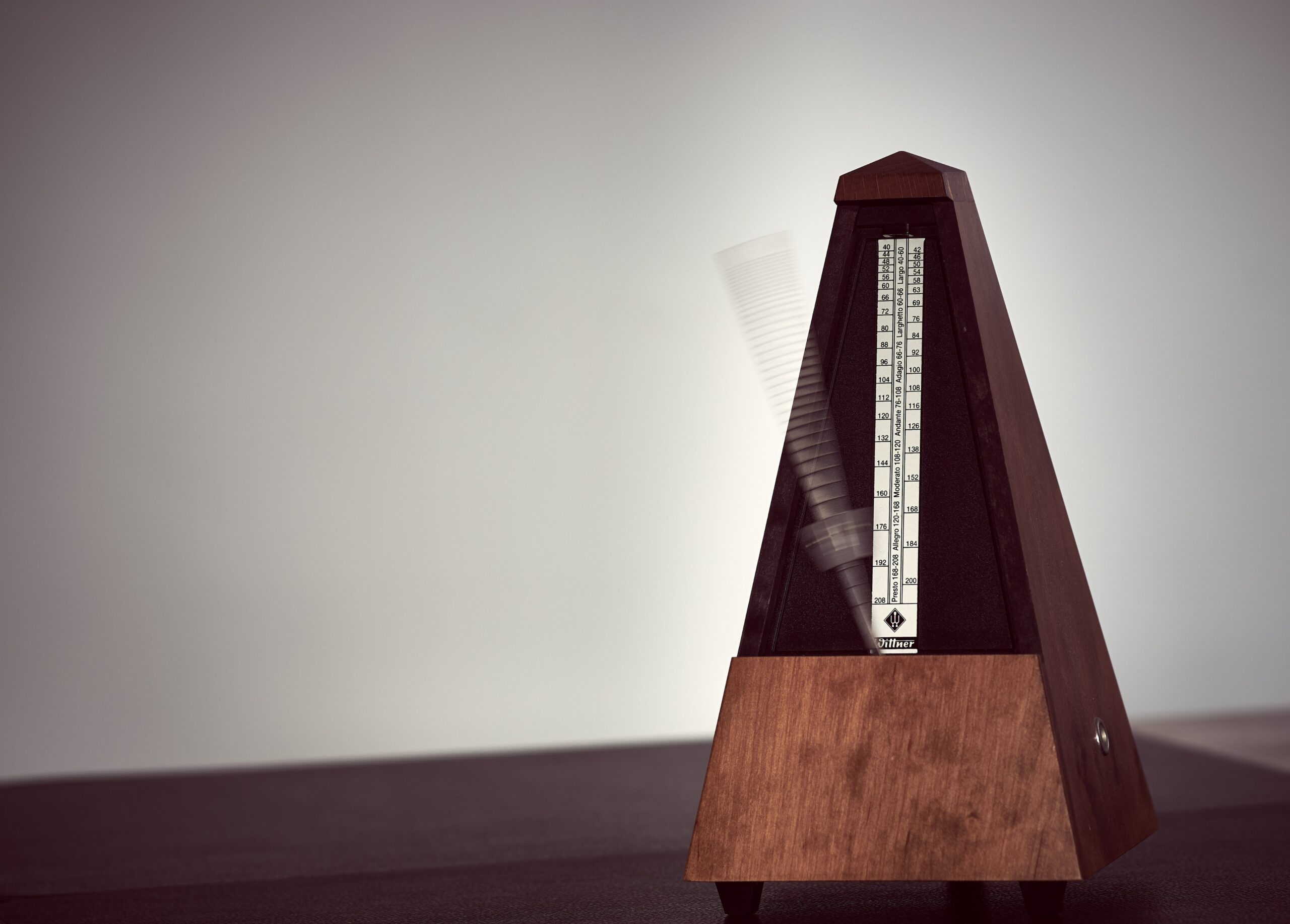 100 Metronome für die Haydn Stiftung Stiftung Haydn